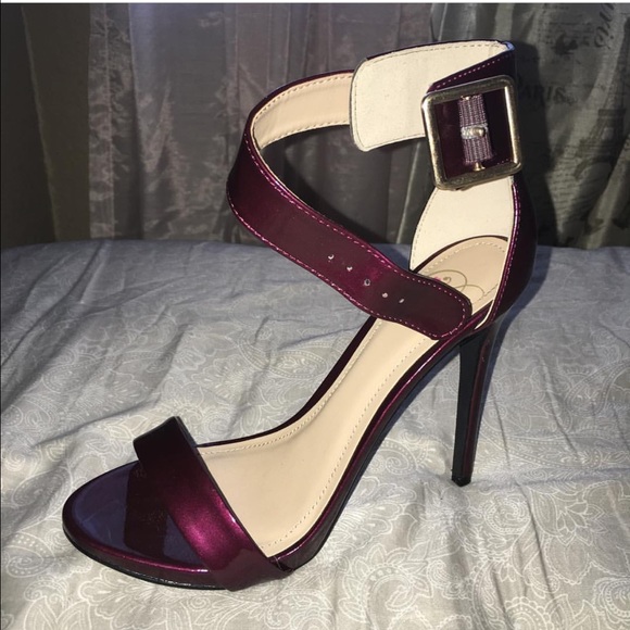 super cute size 7 heels