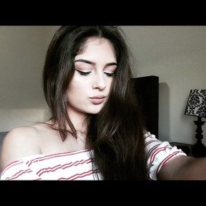 Meet your Posher, Evelyn