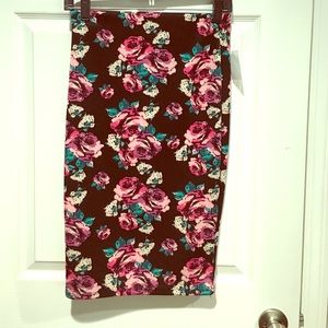 Rose Pattern Fitted Skirt