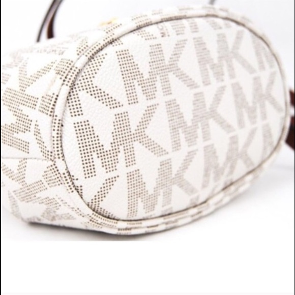 SALE!! Michael kors jules crossbody - Picture 4 of 4