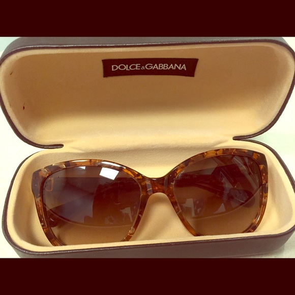 DG4258 sunglasses - almost new 👻