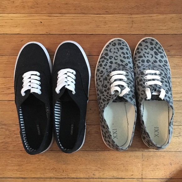 2 shoes (size 7 1/2)