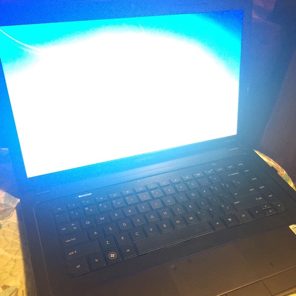 Laptop - Picture 2 of 3