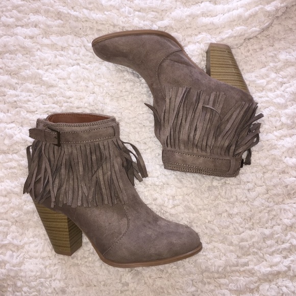 Taupe fringe faux suede ankle booties
