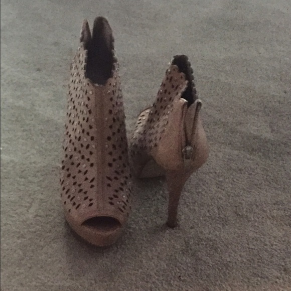 Enzo angiolini booties. Beige size 6 - Picture 2 of 3