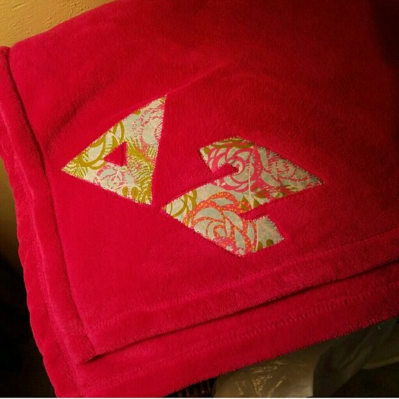 Delta zeta fleece blanket