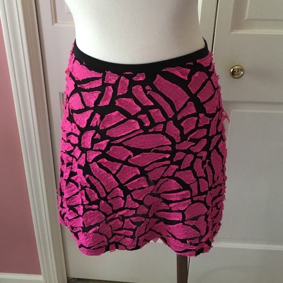 Skirt from project runway designer - Picture 1 of 3