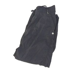 Black Lululemon Studio unlined pants Sz 8