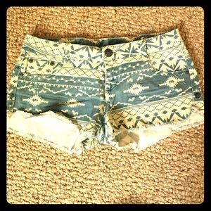 Vanilla Star Aztec Tribal Jean shorts size 7