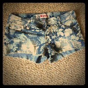 Hawaiian Floral Print Jean Shorts size 7