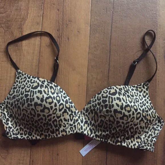 Victoria's Secret Other - Size 34B Victoria's Secret pink push up bra