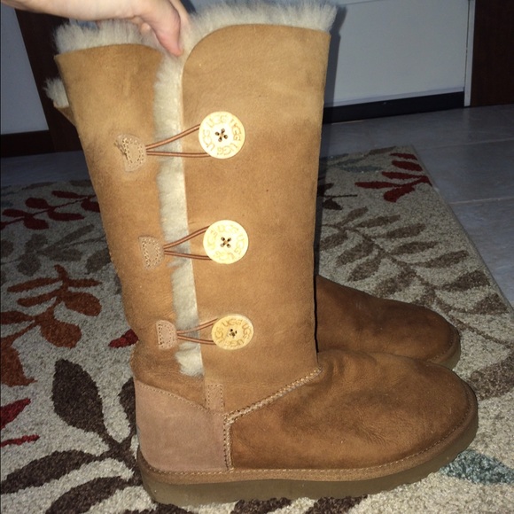 Tan Ugg Boots