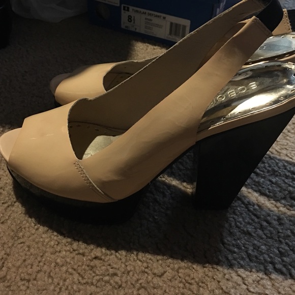 BCBG wedges