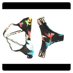Tropical print bikini