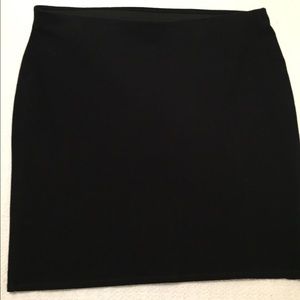 SALE! Old Navy Black Pencil Skirt