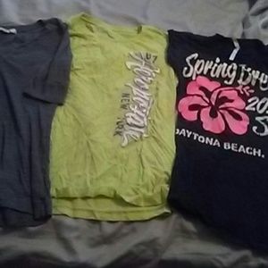 Bundle of 3 tops