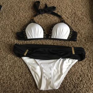 VS bikini