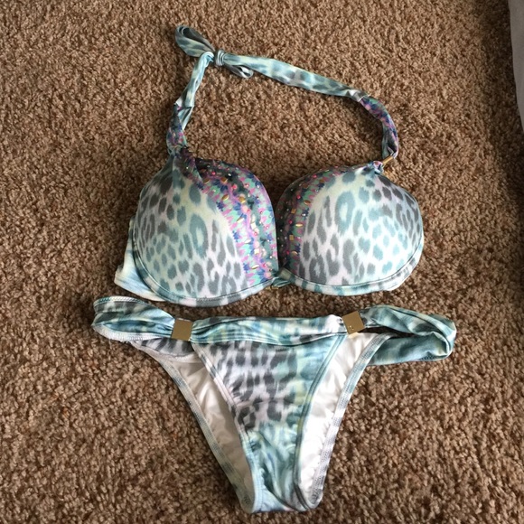 Vs bikini
