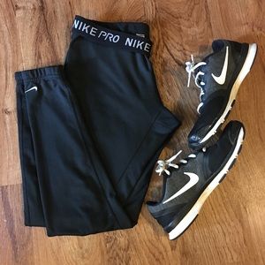 Nike Fit pro fleece lined leggings