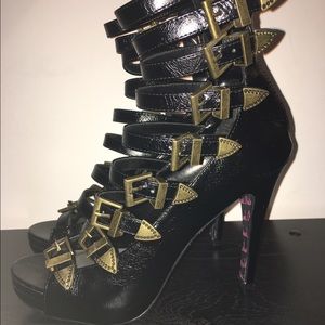 Pretty black Michael Antonio heels