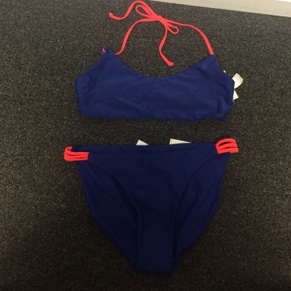 Old navy two piece swimsuit