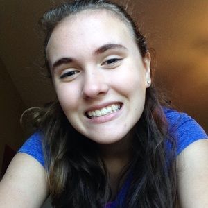 Meet your Posher, Melanie