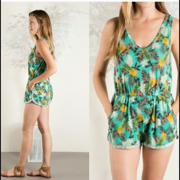 ⭐ SUMMER SALE- Pineapple Romper - Picture 2 of 4