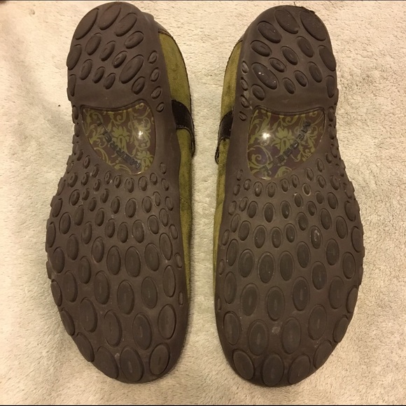 SOLD Merrell Mary Janes size 38 - Picture 3 of 3