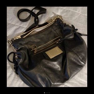 COACH BLACK AND GOLD JAZZY POPPY