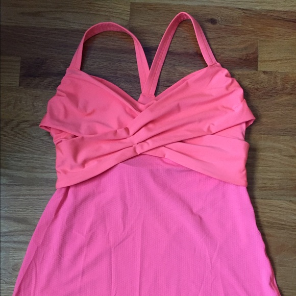 Lululemon Wrap It Up Tank - Size 8