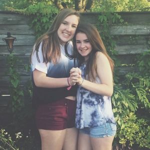 Meet your Posher, Caroline