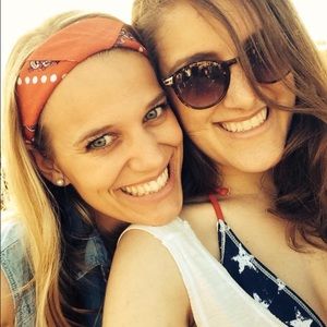 Meet your Posher, Laura