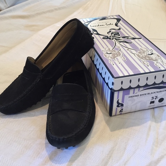 London Sole black suede driving shoe