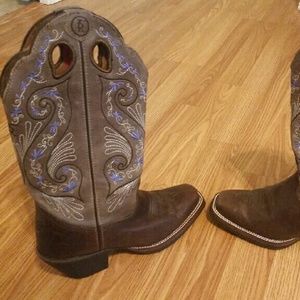 Women's Tony Lama cowboy boots