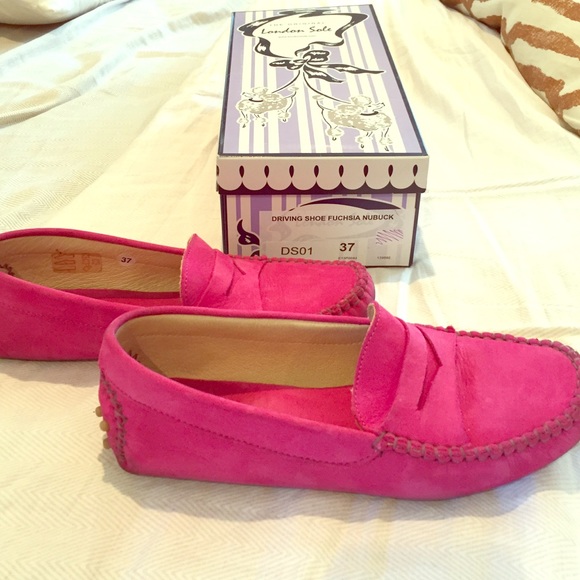 London Sole fuchsia driving shoe