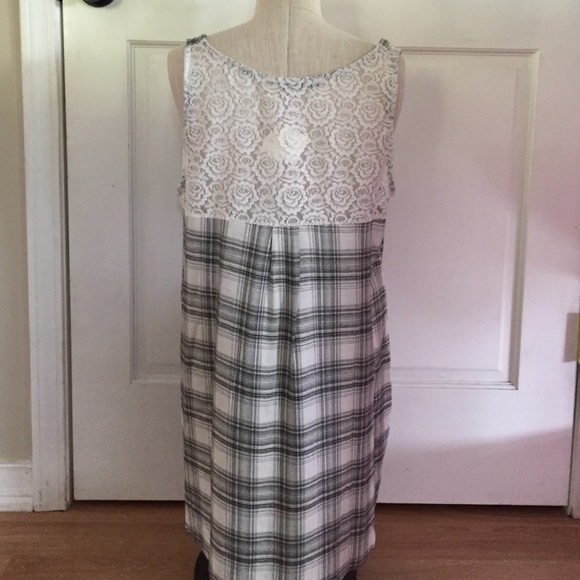 Plaid high low top - Picture 3 of 4