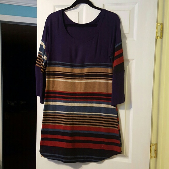 3/4 length sleeve pullover shirt