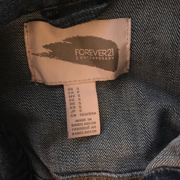 Lightly worn jean jacket - Picture 2 of 2