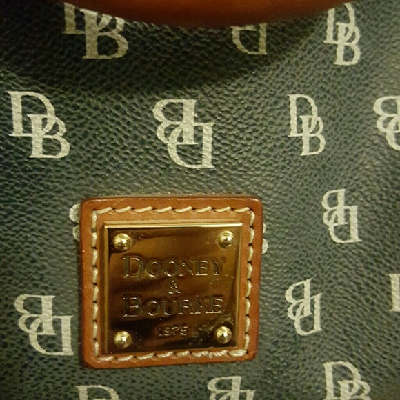 Dooney & Bourke purse - Picture 3 of 4