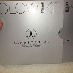 Anastasia Beverly Hills Gleam Glow Kit