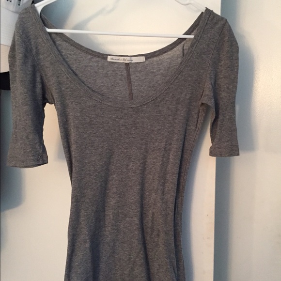 Grey Crop Sleeve