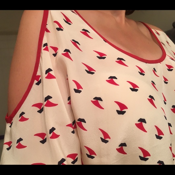 Beyond Vintage retro silk blouse - Picture 2 of 3