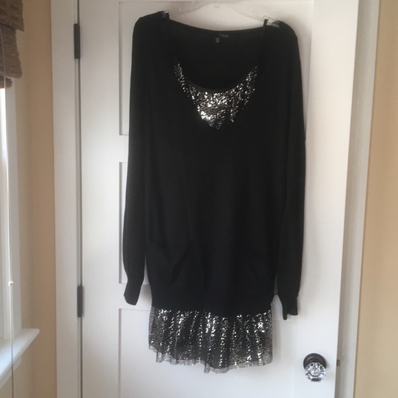 Dress - Picture 1 of 1