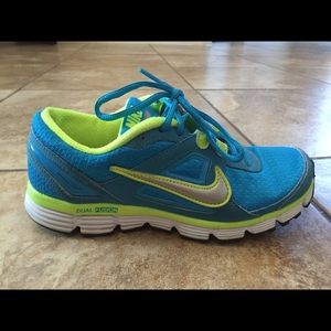 Nike Dual Fusion St.