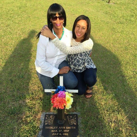 Meet your Posher, Cynthia