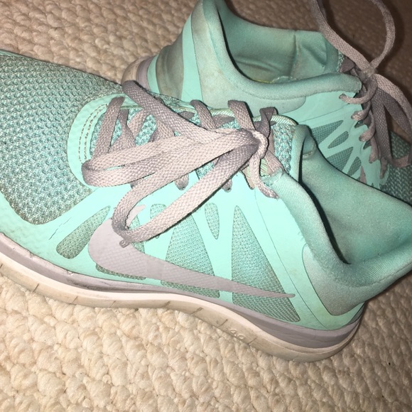 Women's Nike free run 4.0