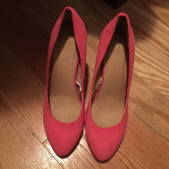 Pink heels