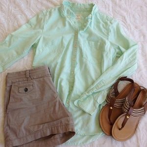 Gap mint button-down top
