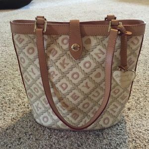 Super cute Dooney & Bourke