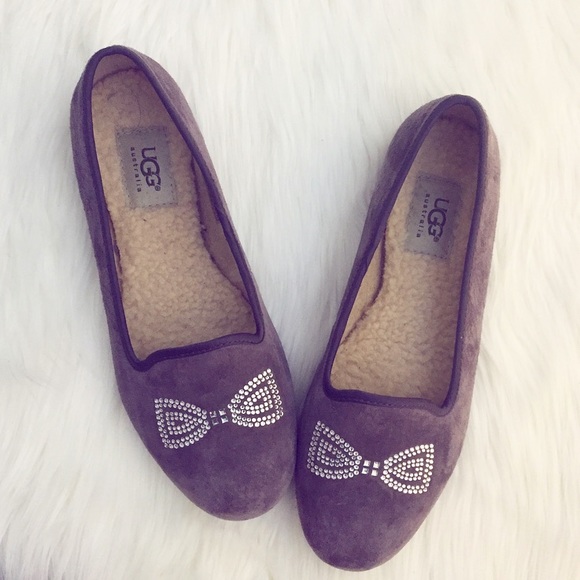 UGG Shoes - HP 🎉 Ugg Alloway SwarovskiCrystal Bow Loafer